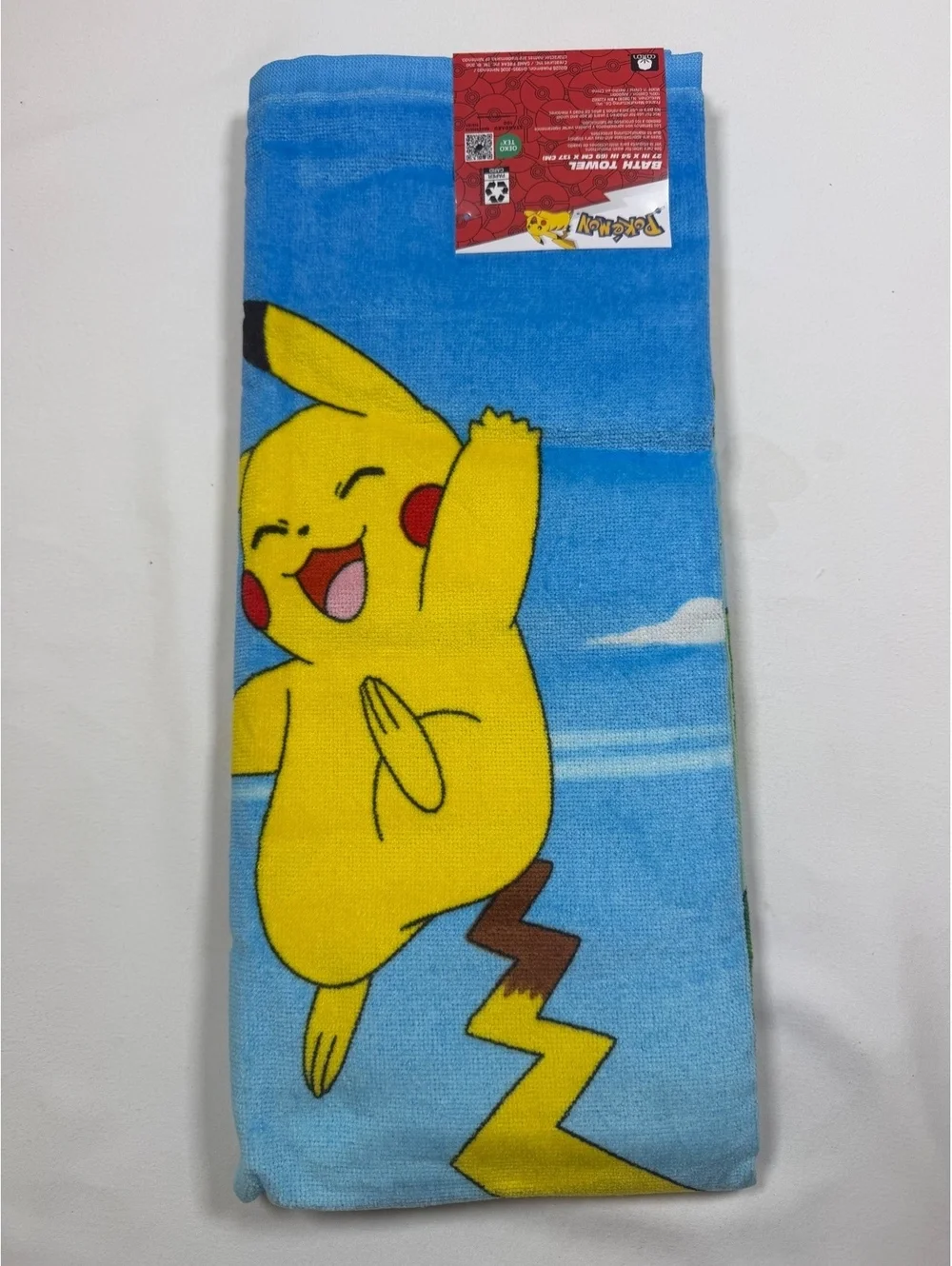 Pokémon Cotton Bath Towel 27x54 Inches Featuring Pikachu and Squirtle